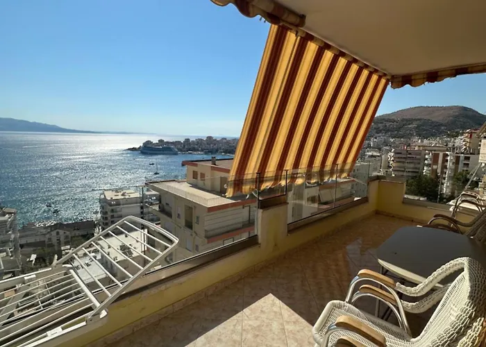 Jimmy Sea View * Sarandë
